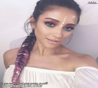 》Apropo de asta, dacă nu aveți unde să stați și doriți să stați cât mai aproape de universitate, +; la mine și la Jenny este un pat etajat și unul normal, ea este plecată momentan, puteți sta acolo. Chiar nu-mi place să stau singură, sunt obișnuită cu ea făcând gălăgie... =)))))))))))
