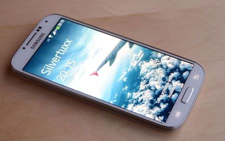 Am un Samsung S4.