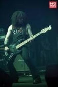 Una dintre trupele mele preferate este Moonspell.Imi plac foarte mult tablourile pe care le; ilustreaza melodiile lor,eu fiind pasionata de chestii horror si de paranormal.
