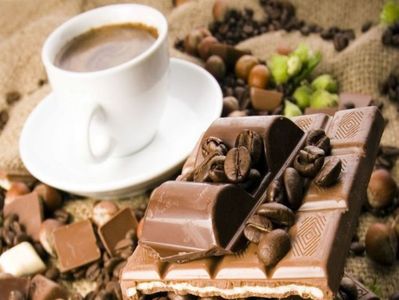 Imi place la nebunie ciocolata cu cafea.