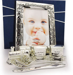 cadouri-botez-bebelusi-prima-aniversare (12); Cadouri de botez argintate pentru baietel Intra in magazinul nostru online www.ejuliana.ro
