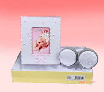 set-cadou-fetita-CG409-Juliana; Cadouri de botez argintate pentru fetita Intra in magazinul nostru online www.ejuliana.ro
