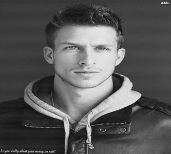 》*se uită ciudat după Dobrev* Ptuu, sa-tana!! *se uită înapoi spre grant* Am legat o sfoară, +; nu e vina mea că a căzut ea și nu altcineva...*îl mușcă de gât până îi face un semn* UPS N-AM VRUT!=))))))))#Gr. Mbineeee, bine #ruby. Și nu-ți place? Eu sunt ok acu..nuj :(#Mel.
