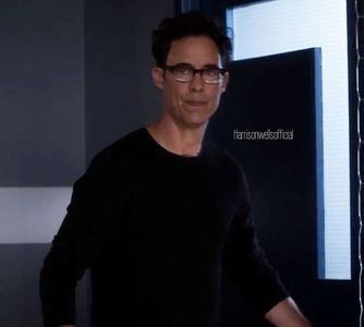 ⤑ᵖᶤᶰᵏĿЄ♏ØИÂÐЄ ┊# iese din cancelarie dupa ce tocmai bause un whiskey excelent cumparat(click; de un student si se indreapta spre cabinetul lui cate..nesigur daca e acolo sau nu=));
