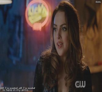 》*îi dau lacrimile de fericire* Cât de drăguuuuuuuț . Am pierdut tot momentul, dar măcar +; m-am ales cu cel mai intens or#g#m din viața mea.... *se uită la el și rânjește, își caută rochia cu privirea* =))))))))))).
