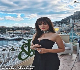 》*își pune mâinile pe umerii săi și-i răspunde cu aceeași intensitate la sărut, ge#me lent +; și încet prin sărut* =)))).
