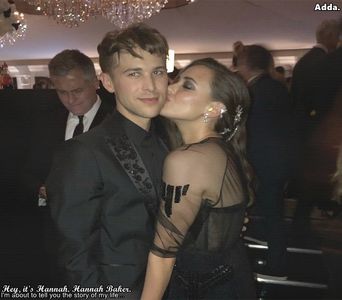 》spre el râzând* Hey, ești ok? *își dă o șuviță de păr după ureche apoi se uită la el și +; vede pata de cafea* Iese repede, stai liniștit... Și tu te-ai plictisit înăuntru la petrecerea balului de stai pe aici? =))).
