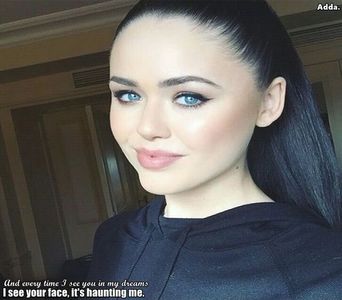 》Puteam sa jur ca asta o sa spui... =)))))) *râde si-si duce o mâna la gura*