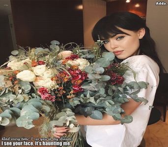 》*se uită la el și scoate limba* Mbineee, tuuu, te ascult, csf ncsf. =)))))))