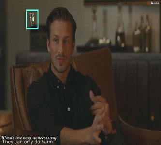 》De ce? *Se uită IP la ea suspinând* =))))))))))))))))#anne.