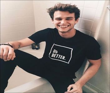 ⤑ᵖᶤᶰᵏĿЄ♏ØИÂÐЄ ┊poate o sa incep sa profit de asta=)))))