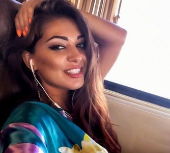 elena-io_25763600