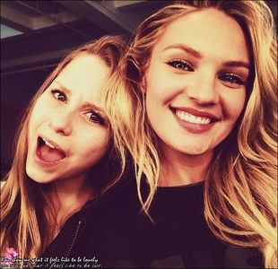 ☇.ᵗʰᵉ̣ṃ̣ẹ̣ṛ̣ṃ̣ạ̣ịḍ❀ƨɘilɟ.ϟ;. *era prinsă în the heat of the moment și nu auzise când acesta +; a oprit dușul, se ridică de pe jos după ce cade, roșie la față* Desigur, am un fetiș așa să privesc prin gaura chesii. *îl împunge cu degetul în piept*
