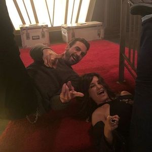 ▬ ❝Am zis preventiv in caz ca va fi nevoie.❞ Dupa ce le lasa chelnerul bautura si le pune in; pahare, si-l ia pe al lui si ridica in semn de noroc. ❝E ok, atata timp cat se repara.❞ Ii face cu ochiul si zambeste. =)))))))))
