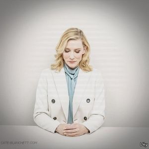 ▬ Dupa ce Tom se intoarce la cursurile lui, ramane singura cu plicul de la Fardeen pe birou si se; gandeste daca sa il duca ea odata cu dosarele sau totusi sa cheme pe cineva.=))))))))))))))
