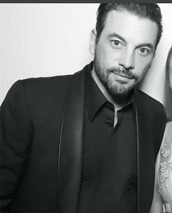 ▬ ❝Eu zic sa nu imi mai lovesti masina, mai bine imi spui ca vrei sa mai iesim asa si se rezolva.❞=)