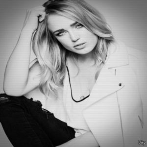 ▬ ❝I'm your f@#$ing girlfriend, so don't do that again because I am not a cow.❞ Continua sa il; loveasca la fel. =))))))
