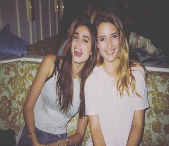 ̷͡︽.　·sǝuoq·♥̷̥l̍̍l̍̍i̍̍ʜ̍ɔ̍.; că mi-ai confirmat ceea ce știam deja.”, afișez același zâmbet fals. ; „Așa și? Ce mai cauți aici? Chop chop!”, îmi flutur mâna-n semn să plece, după care-ncetez să-i mai dedic atenția mea.
