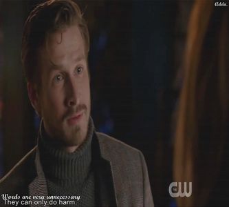 》Vezi că știi?! =)))))*îi dă o palmă la f#nd, și se uită la toți pe rând, exclamând* Mai vine; cineva sau plecăm?! Nu de alta, dar după ce mi-am văzut doi dintre frați cum se sărută,  am nevoie să beau și să fumez LA GREUUUUU. =))))))))))))))))))))
