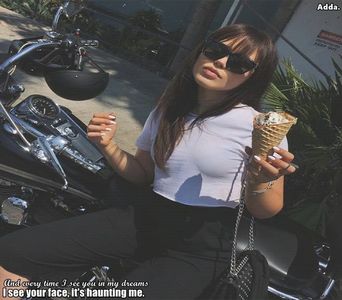 》E un început bun, e clar ce iese și-n seara asta...=))))*Râde și dă muzica și mai tare decât; o dăduse Anne deja după ce pune Matt becul. Merge la Chris* Are you ok? =))))))))
