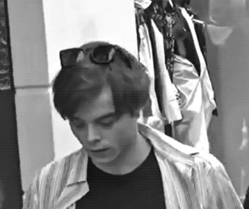 ▫̈́□̷̣　̾‹ℛam̈èn̈e⁕̷ɐʇ⑂ǝsᵎɐɹɟ› ;. Aruncase o privire prin jur deja şi îşi dăduse seama că mulţi; dintre pasageri erau doar tineri îngâmfaţi. Iar un exemplu venise chiar de curând la bar. Se excludea pe el însuşi din poveste, desigur. Ah, perfect!, gândeşte Charlie. Şi-a găsit, deci,
