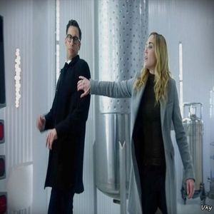 ▬ ❝Vreau si eu iubire.❞ Ii fura doua jeleuri apoi striga. ❝LIBERTATEEEE...❞=)))))