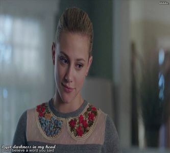 》Absolut niciuna, cumpără-ți prieteni în continuare. *pleacă mai încolo de lângă el și urlă; și ea* JOS DNA DECANNNNN
