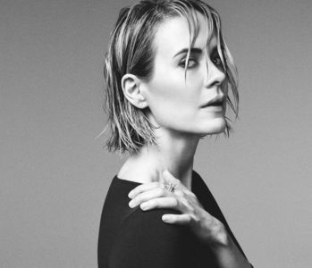 ▬ stie adevarul ei. ❝Un angajament si o relatie nu tine la bun sfarsit cat timp unul; din noi face tot posibilul sa uite complet de ceea ce se presupune ca si-a asumat, dragul meu Tom.❞ Ultima parte cu "dragul meu, Tom." o spune mai mult decat intentionat. =)))
