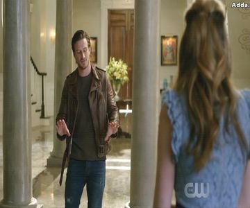 》Mă gândeam să ne mutăm la țară. Ne facem o fermă, bisericile din sat sunt mai liniștite; și la țară sunt oameni mai credincioși care nu se abat de la calea Domnului ca și colegii noștri de facultate. Trebuie să fim într-un ambient plăcut și pașnic să ne trăim viața.
