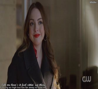 》A fost ok, dl Tom explică frumos filosofia...*Zâmbește apoi își trece mâna prin părul lui; și râde* Știu, ursulețul meu, dar mă faci să roșesc mereu, nu știu de ce... Și mă faci să vreau să fac pro-stioare cu tine (MOOOOOOOOOOOOOOR, PAAAAAAAAAAAA)
