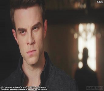 》Îl ascundem, iubire.. *mârâie când aude ce spune despre costum și-l sărută strângându-l; de fwnd* =)))
