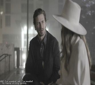 》Am fumat, e bună iarba, trebuie să încerci, preoteasa mea. D-zeu ne iartă, o să ținem; de mâine post și mergem să ne spovedim...=))))))))))))))
