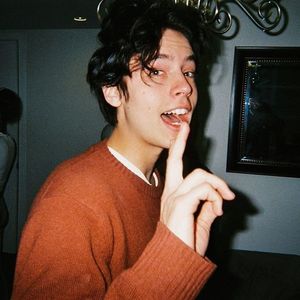 ⤑ᵖᶤᶰᵏĿЄ♏ØИÂÐЄ ┊asa facem soarele meu=))))# prinde tupeu cand il ia(; efectu si o saruta cu foc=))));
