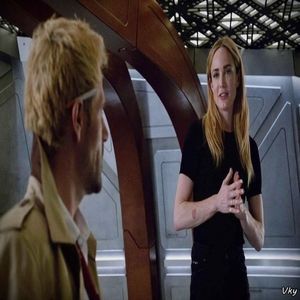 ▬ ❝Numele tau, da.❞ Dupa cateva secunde. ❝Te referi la prajitura, nu e rea.❞=)))))))