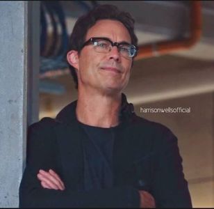 ⤑ᵖᶤᶰᵏĿЄ♏ØИÂÐЄ ┊abia astept sa o vad si pe asta=))) sat;;ana se transforma(; inapoi in ingerul preferat al domnului=))))# bufneste si el in ras,se uita fericit la ele si la kris ca intr-un final era totu bine;
