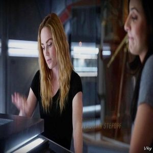 ▬ ❝Da, imi bag p!@#$ in regimul lui, acum chiar imi e dor de Amick. Noroc cu Sarah; ca ne mai intelege cineva in universitatea asta.❞ #grant × ❝Heya, Liz!❞
