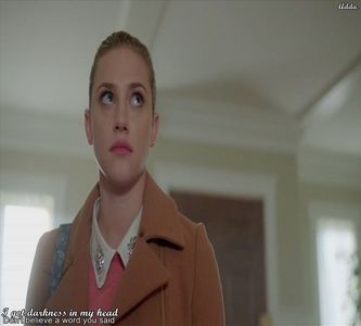 》*își încolăcește picioarele în jurul taliei sale și rânjește prin sărut când o lipește de perete.; Îl trage de buză cu dinții* =))))))
