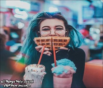 ϟ⚝. Mεямαιd Qυεεи ☪☂ [cl] bun , multumesc [#zambeste.  da, sa speram , desi cat timp; toata lumea continua sa aiba grija presupun ca nu ar avea de ce sa afle
