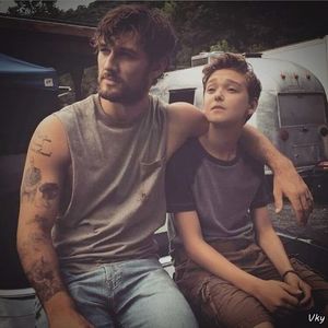 ▬ ❝Da, ca nu se stie daca o sa ma duc. Sa zica multumesc ca nu i-am distrus cursul si am stat; cuminte ca nu vreau sa ajung iar la curatenie sau cine stie pe unde.❞=)))))
