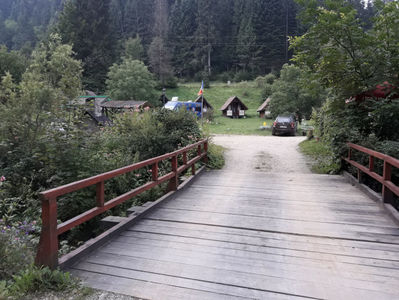 2 Intrare în Camping Ursulețul