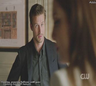 》*se face acolo că se lin-ge cu el, îi pune și mâna pe bwci cum îi punea lui Grant* =)))))))))))))))