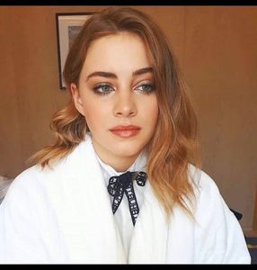 ༄nɇᶥfɇłɨƀȺŧȺ♡ ─ Când ușa mi se trântește în față tresar speriată. Știu că nu mi-ar face; nimic, dar putea măcar să nu mă sperie în halul ăsta! Pentru a nu știu câta oară înghit în sec la auzul replicilor lui șoptite în dreptul urechii mele. Îmi întorc doar capul spre el și îl privesc.
