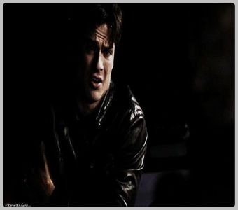 ▬ ❝Mi-ai frant inima cu asta, nu cred ca poti fi asa de rea. Esti cea mai rea mama din lume.❞ Se; pune pe plans si fuge de langa ea in alta parte a camerei. =)))))[[Pa,pa ;x#stef
