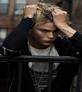 ◣Jordan Barrett◥