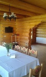 Romania farm stays. Good availability and great rates for farm stays in Romania booking; Www.valearasnoavei.ro
