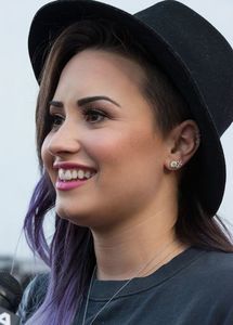 Demi_Lovato_13-4-0