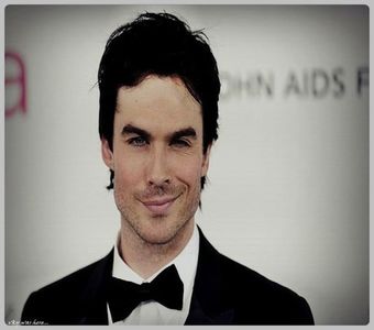▬ ❝Nu vreau altii monstruleti mini-Damon.❞ Se uita lung la el.=)))))