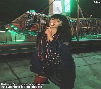 - Ei, na, nu mai spune... *ge#me artistic când o mușcă ca să nu mai zică Au=)))))))))))))))))*