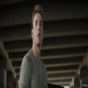 ▬ ❝Film asa sa tot mai vad, pus de tine.❞ Rade in continuare.