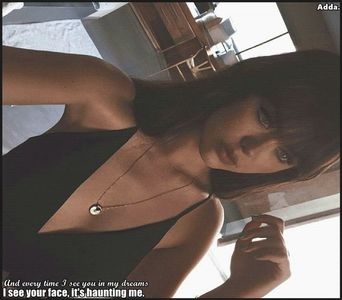 - Uhm, pentru că e seară și pentru că ieșim în oraș ca să bem, după poți să ți-l dai jos dacă; mergem și la plajă. =)))))))))))))
